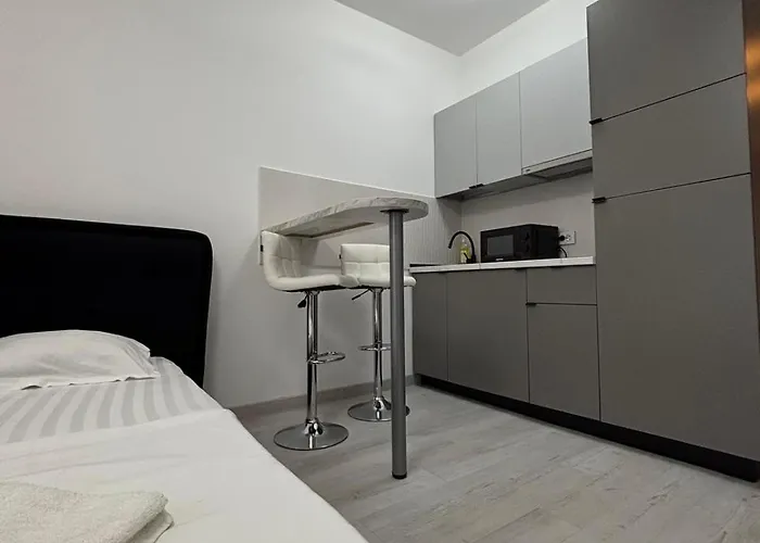 Miha Deluxe 布加勒斯特